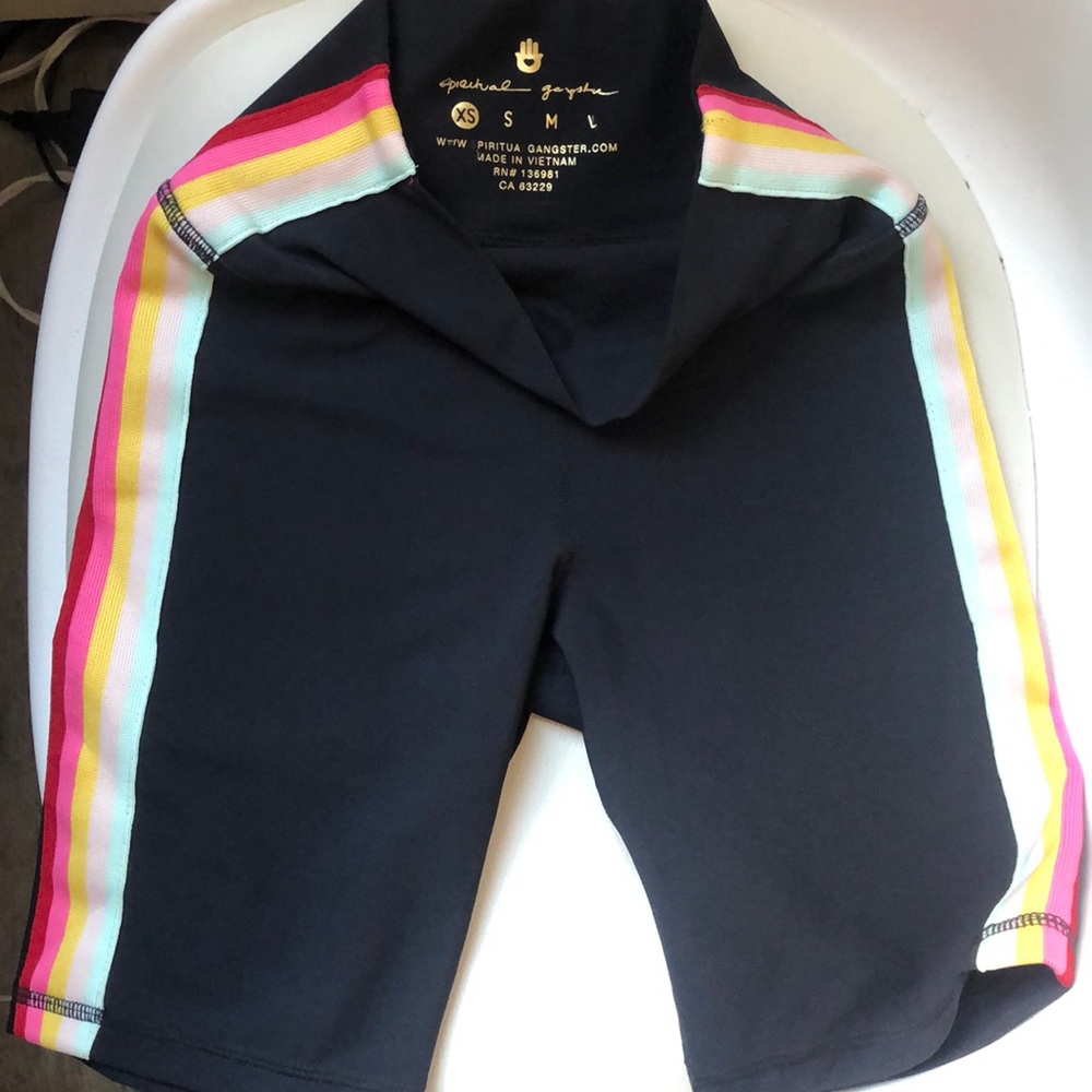 Spiritual Gangster XS black rainbow biker shorts